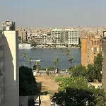 شقة على النيل بشارع مراد