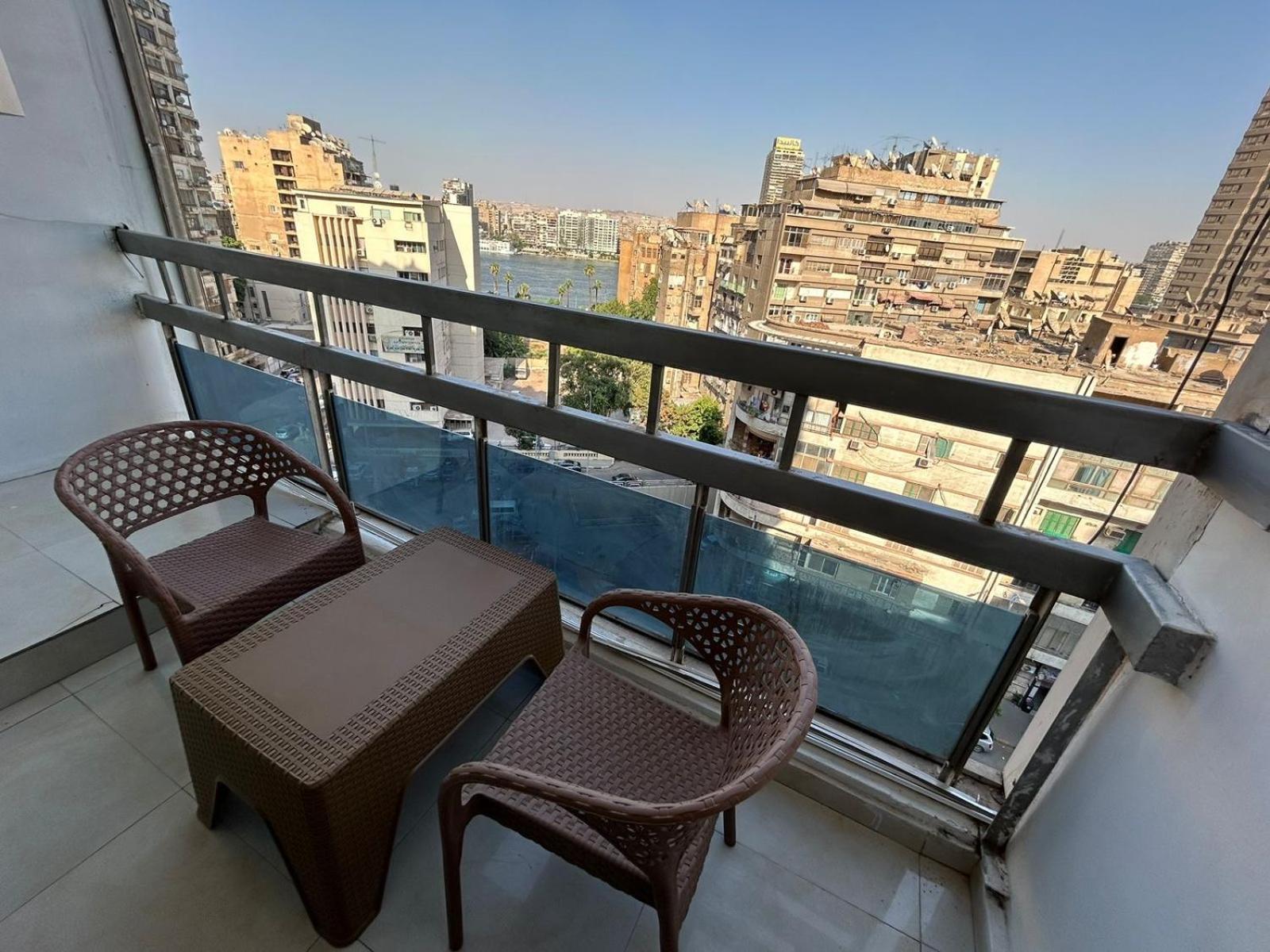 على النيل بشارع مراد Apartment *