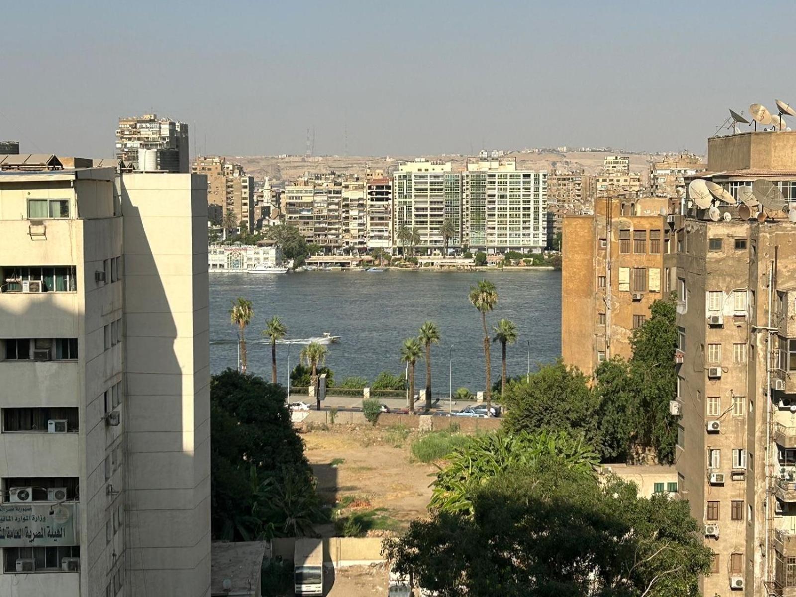 على النيل بشارع مراد